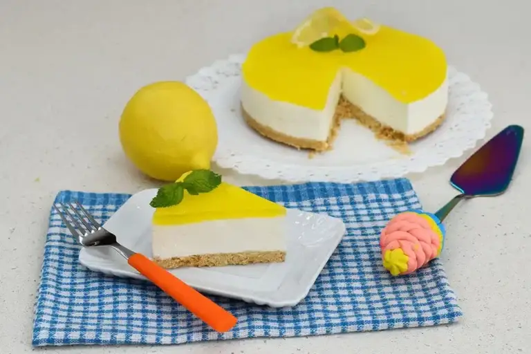 Cheesecake al limone senza cottura: la ricetta fresca e cremosa perfetta per l’estate